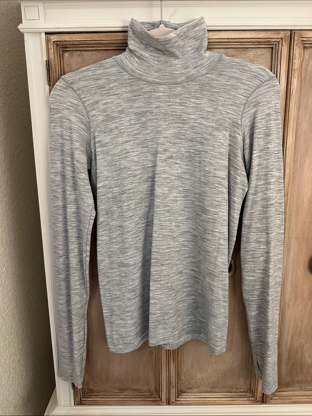 Athleta Light Gray Marled Turtleneck Long Sleeve